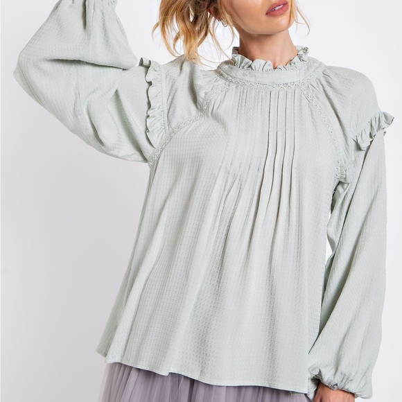 easel Tops - NWT EASEL Bohemian Pale Sage Ruffled Long Sleeve Top S M L